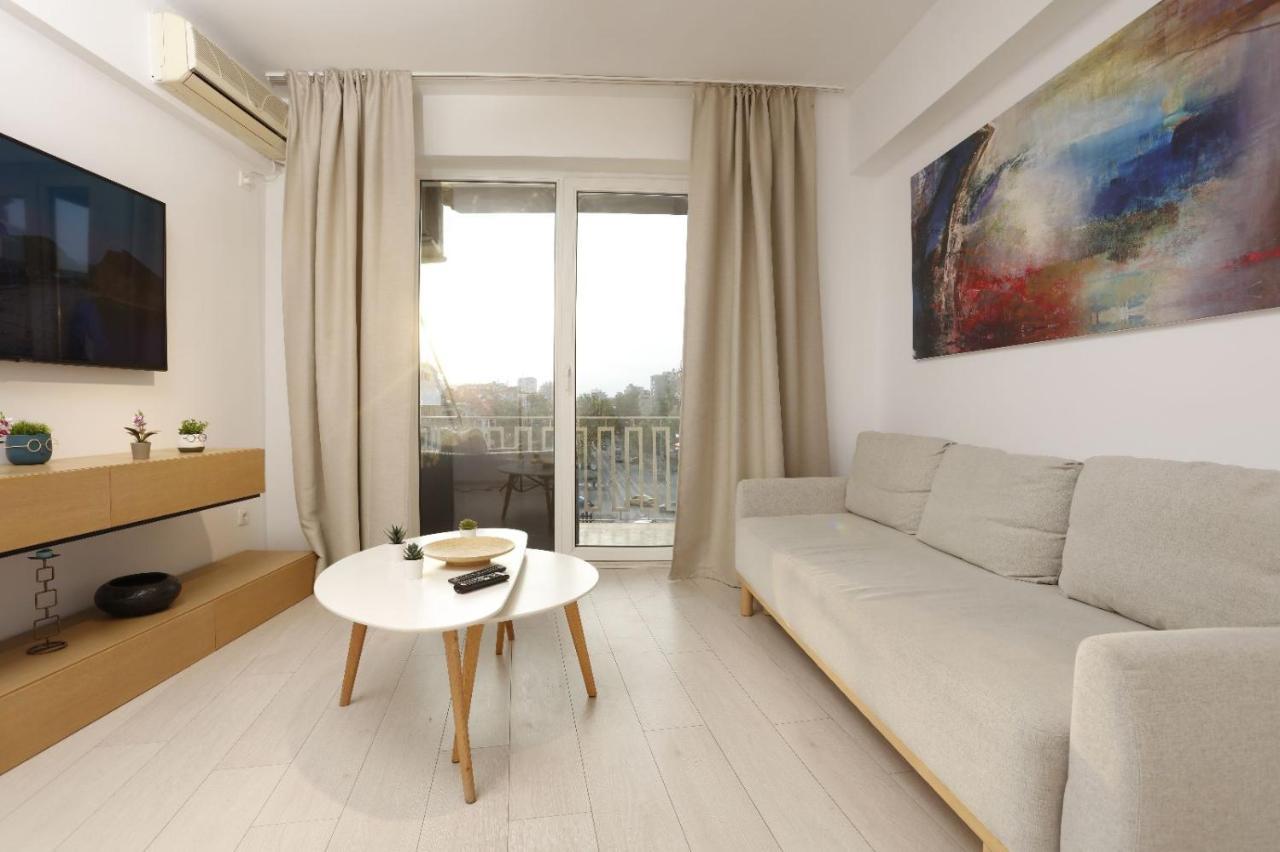 2 Bedroom Apartment With Amazing View In City Center Bucarest Extérieur photo