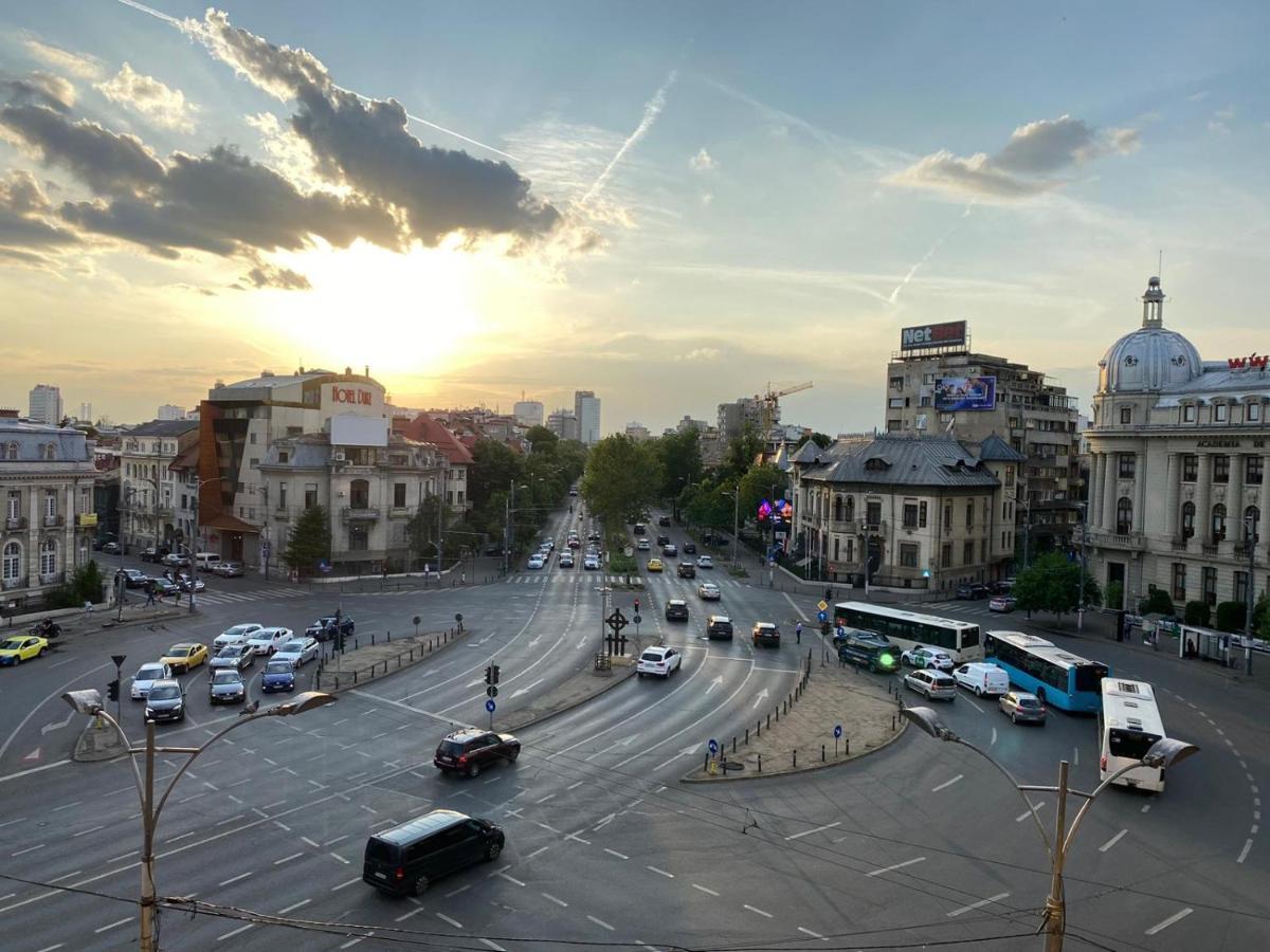 2 Bedroom Apartment With Amazing View In City Center Bucarest Extérieur photo