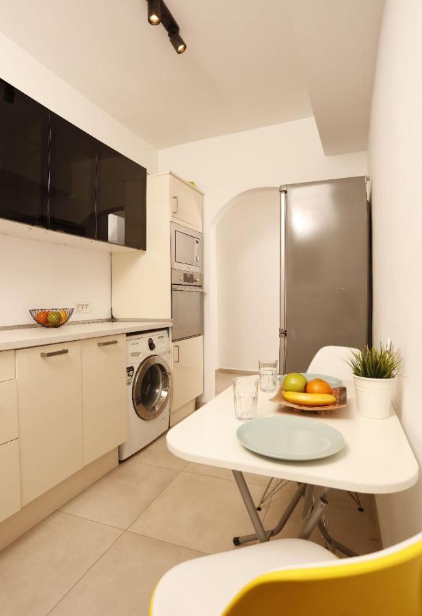 2 Bedroom Apartment With Amazing View In City Center Bucarest Extérieur photo